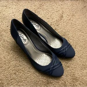 LifeStride Pascal Pumps